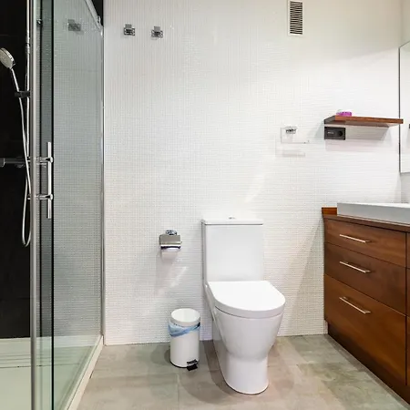 New! Antala - Patios De Apartament